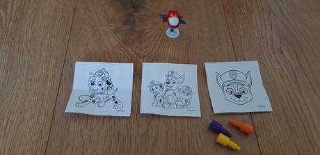 Figúrky z vajíčok, jogurtov a lízatiek, 