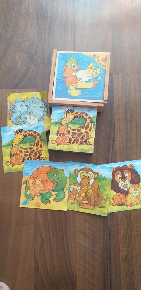 Kocky v drevenej krabicke, 