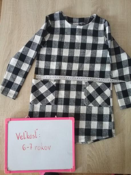 Šaty úpletové, 146