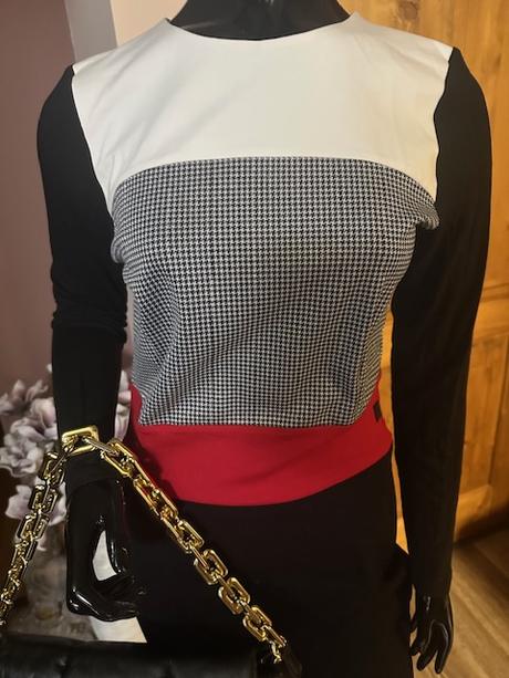 Elegantné šaty s dlhým rukávom zn. magenta, l / m