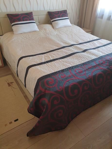 Prikrývka na manželskú posteľ, 