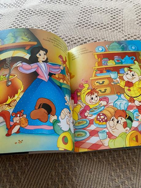 Modrá kniha rozprávok moje prvé čítanie,