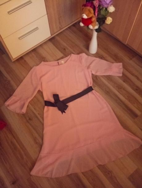 Elegantné romantické šaty, m / s