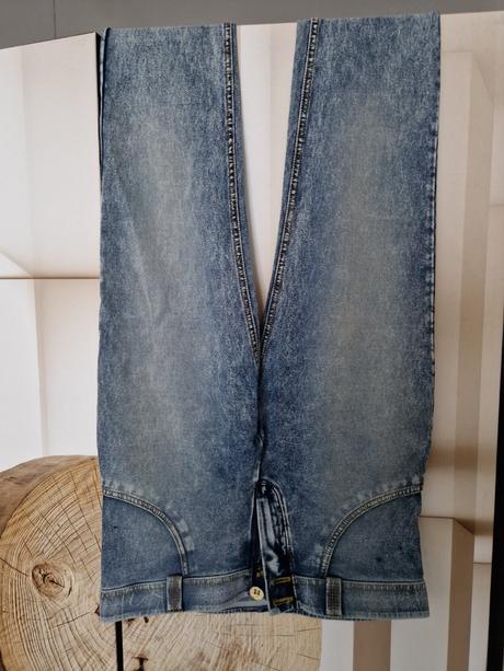 Rifle  s push up efektom, taliaskej zn.freddy, s