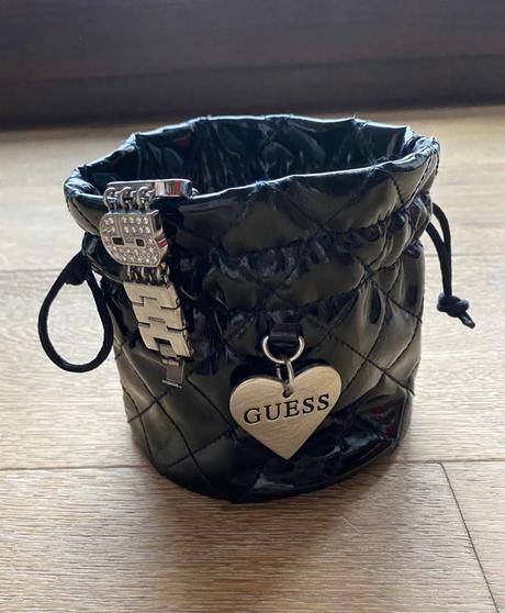 Guess hodinky, guess