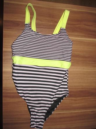 Jednodielne plavky v. 146/152, 146