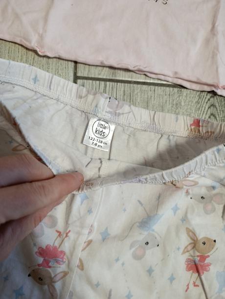 2x pyzamka -122/128, 122