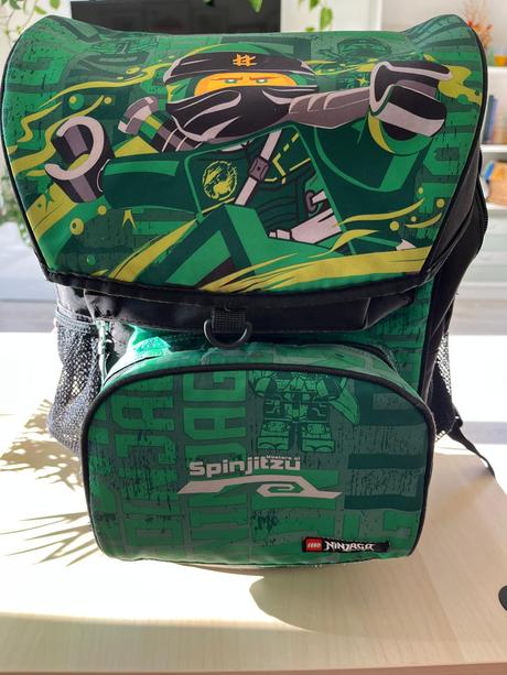 Skolska taska lego ninjago, 