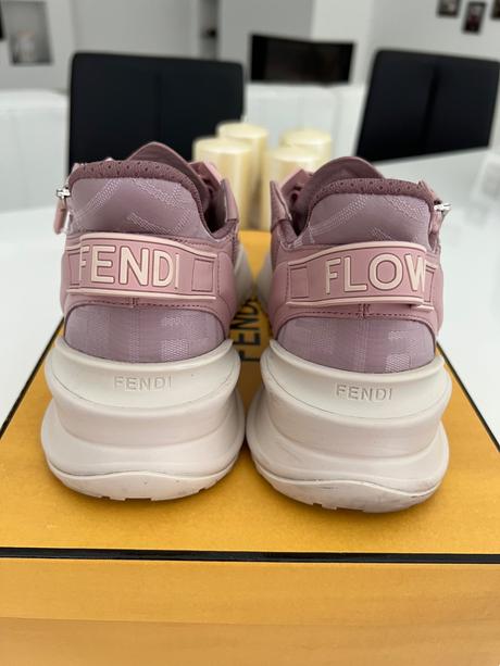 Fendi tenisky, 39
