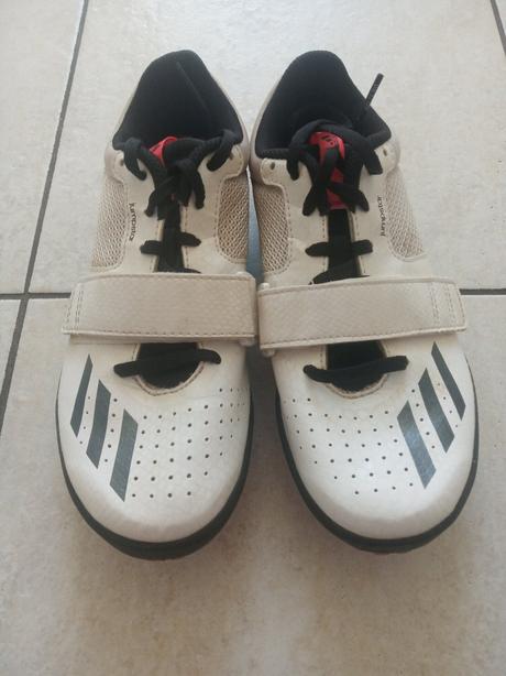Skokanské tretry, adidas,39
