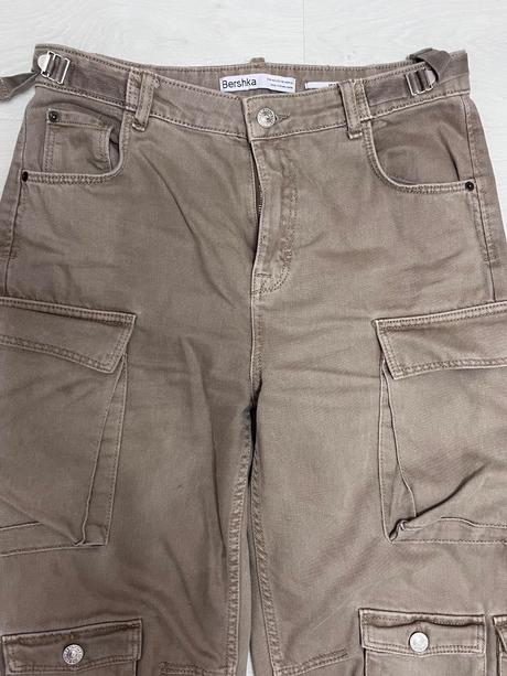 Bershka kapsače, bershka,40