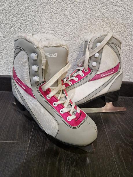 Korčule, crowned,33