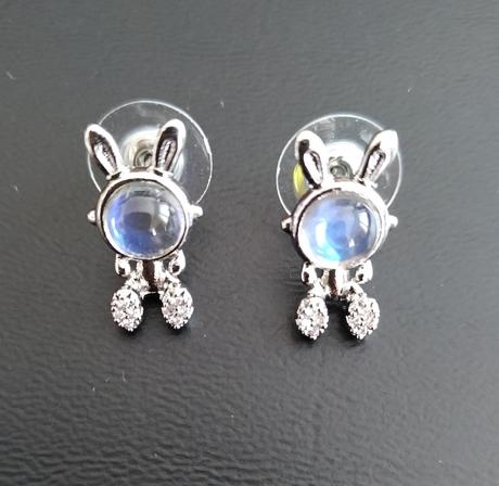Náušnice s opálom v tvare zajačik _nové,