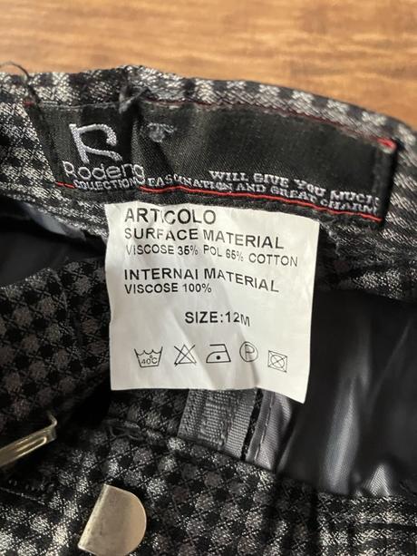 Predám kompletný oblek pre cca ročného chlapčeka, 80