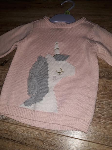 Svetrik jednorožec, c&a,86