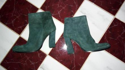 Čižmičky z pravej kože zn.reservede ,dvakrat obute, 38