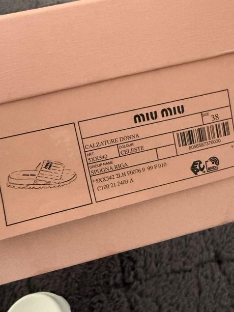 Šľapky miu miu, 38