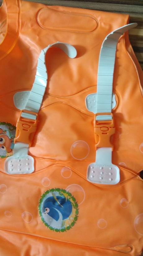 Predám plávaciu vestu, 