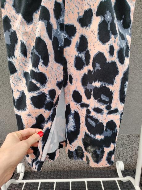 Vzorované šaty asos, xs