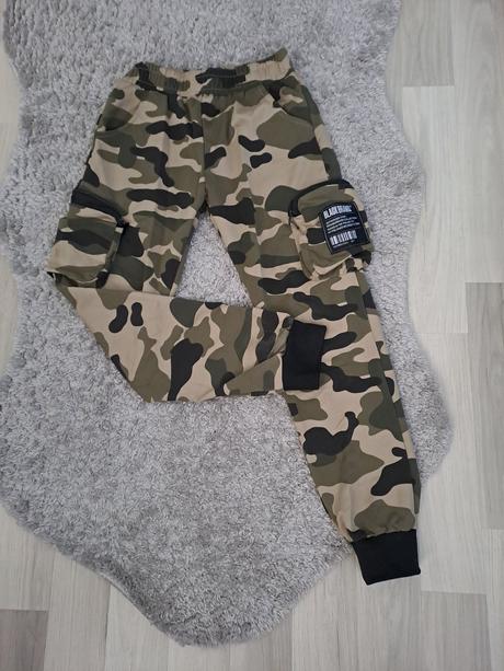 Športové chlapčenské kapsáče, 158