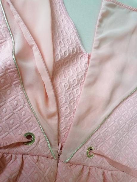 Krásne značkové šaty, naf naf,38