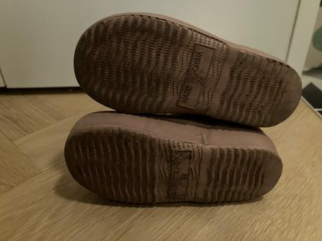 Gumáky move by melton, 24