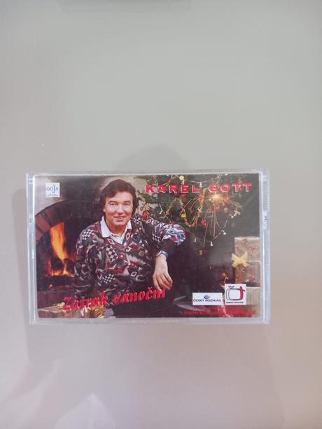 Audiokazeta karel gott zázrak vánoční,