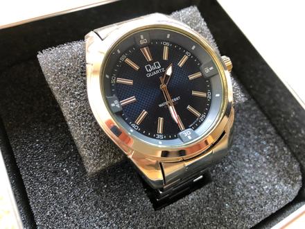 Pánske náramkové hodinky q&q quartz, quartz
