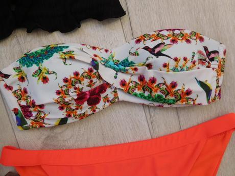 Plavky vo vacerých kombináciach, 36  75b, 36