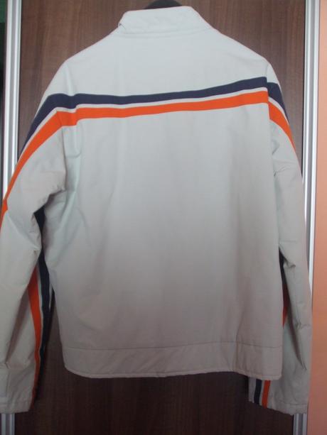 Nepremokavá bunda, l