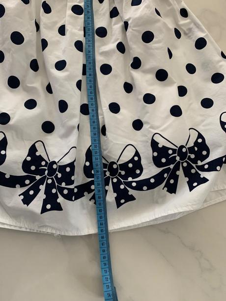 Dievčenské šaty, 128