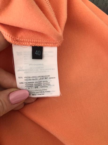 Guess by marciano krásne šaty  40/s, guess,s