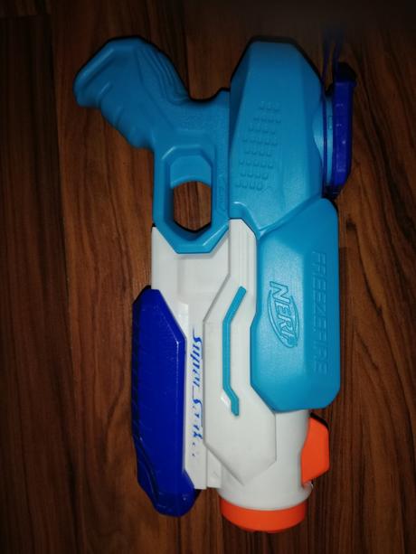 Nerf vodná pištoľ, 
