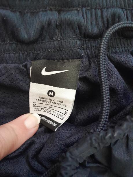 Sustiakove nohavice, nike,140