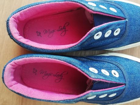 Nazúvacie plátenky, 32