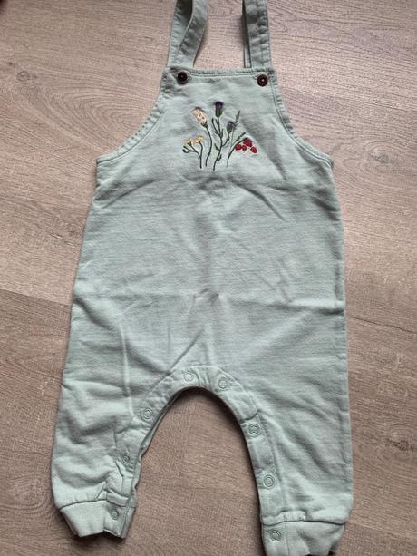 Teplakove na traciky, reserved,80