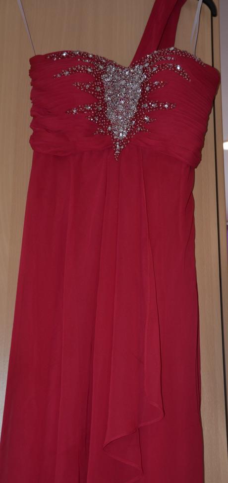 Spoločenské šaty, 38