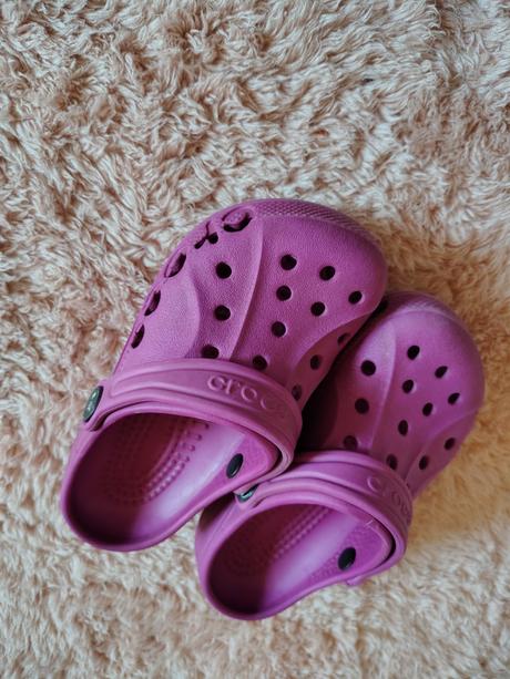 Crocs, crocs,27
