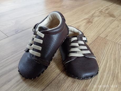 Kožené capačky, mäkké topánočky, 22