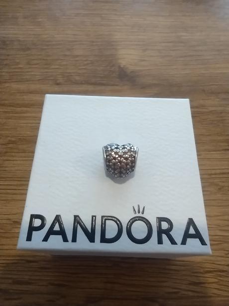 28ks pandora prívesky., pandora