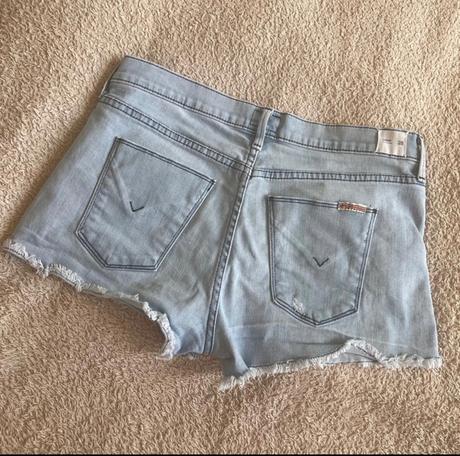 Rifľové kraťasy, 36