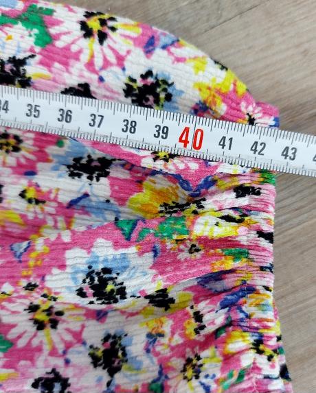 Dámske šaty s drobnými kvietkami, h&m,s