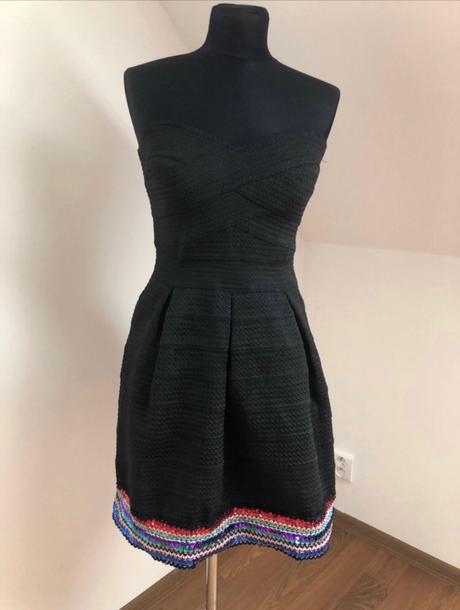 Čierne bandážové šaty, m