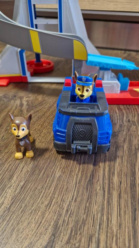 Hliadkovacia veža paw patrol, 