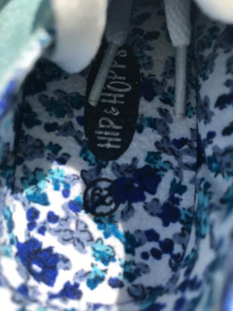 Takmer nenosené tenisky platenky, 29