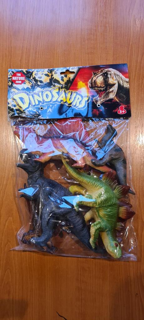 Dinosaury figurky, 