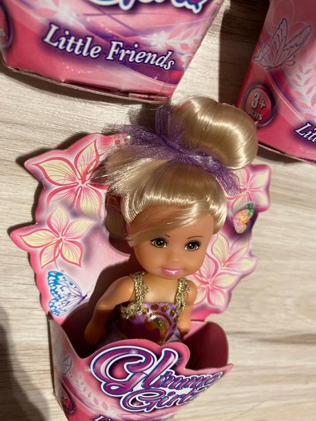 Krásna bábika glimma girlz little friends cena/kus,