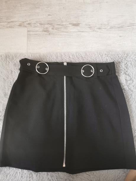 Dámska sukňa, bershka,m