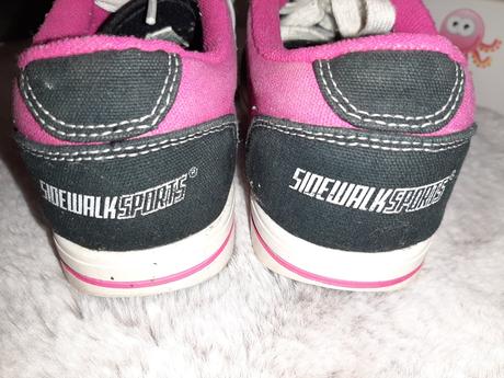 Sidewalk sport tenisky s kolieskom, 34