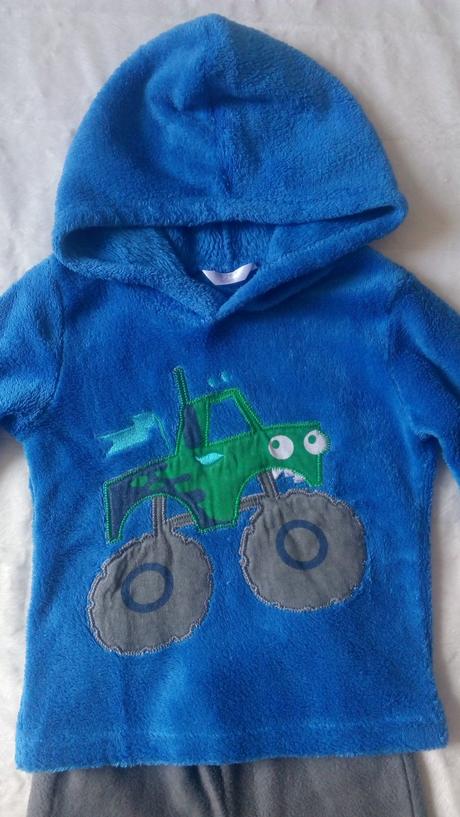 Teplákova súprava , 92